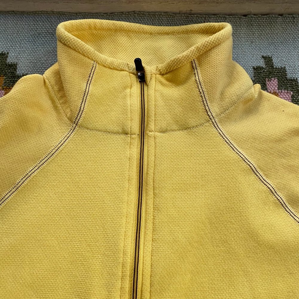 🔴 Patagonia Capeline Top - Picture 4 of 5